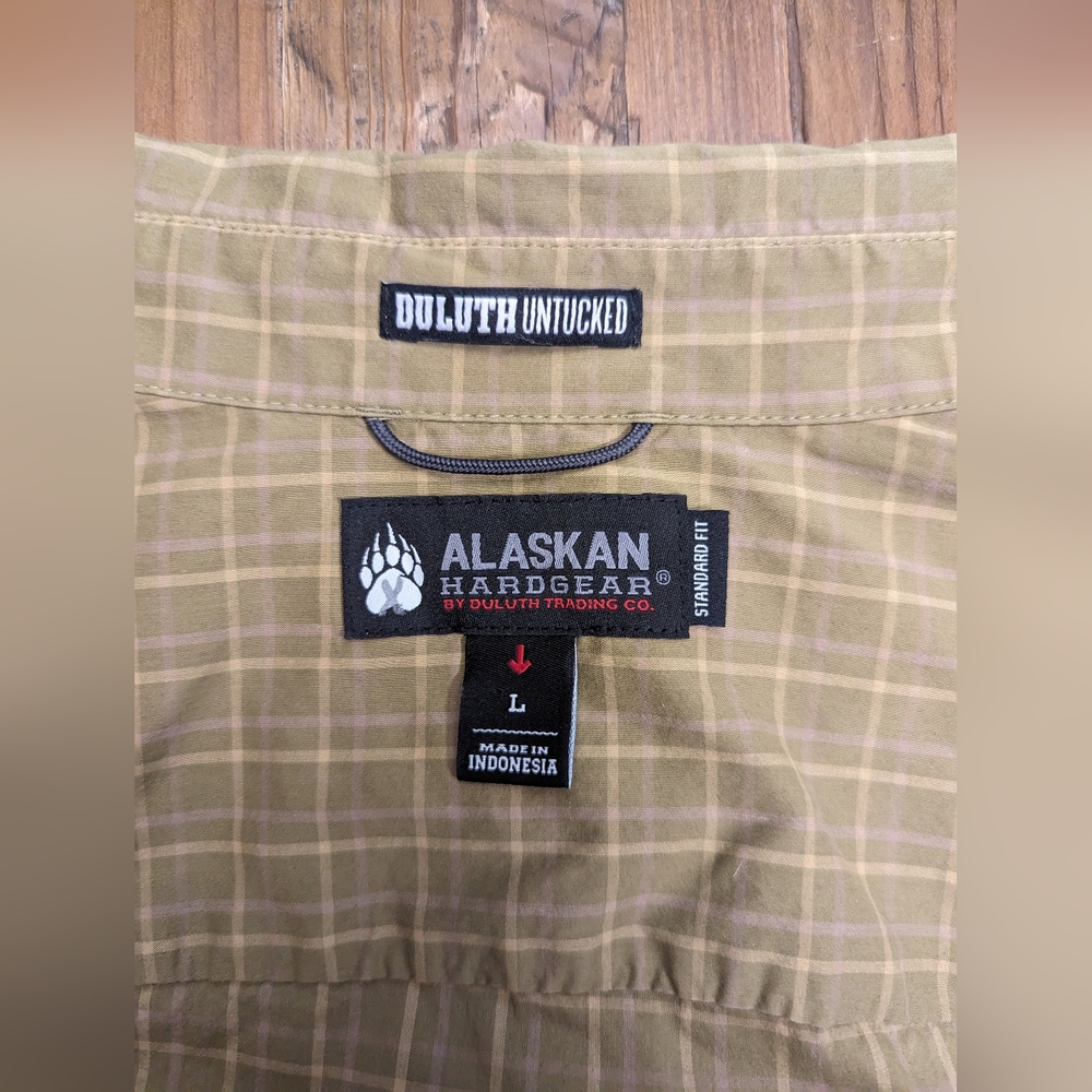 Duluth Trading Co Alaskan Hardgear Tan Plaid Button-Down Shirt